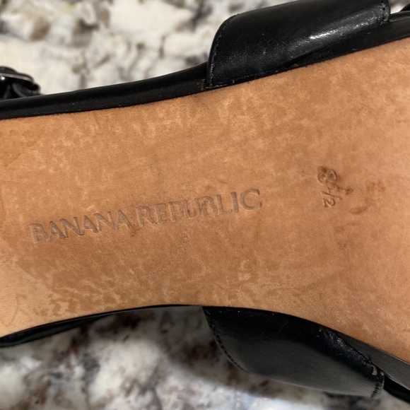 Banana Republic black heels - Picture 6 of 8